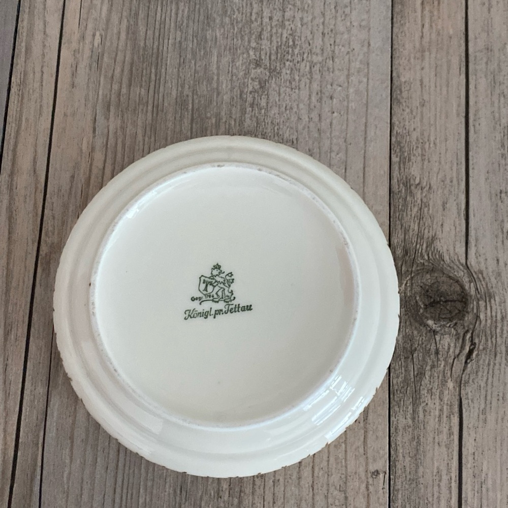Königl. pr. Tettau Berlin Coat Of Arms Ashtray Gold Floral Trim - Picture 3 of 5